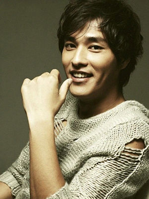 藍(lán)正龍 藍(lán)正龍