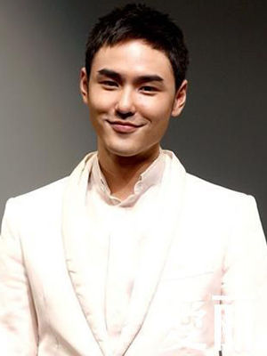 阮經(jīng)天 阮經(jīng)天