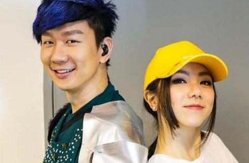 低谷時林俊杰鄧紫棋互相打call 演唱會上助力小粉絲求婚成功